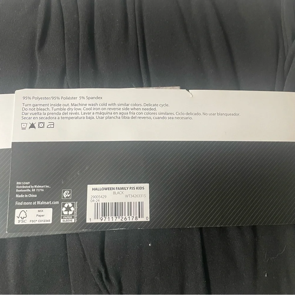 Halloween Skeleton Kid's Unisex Pajama Set - Black White Glow In The Dark Size 8 - Picture 5 of 6